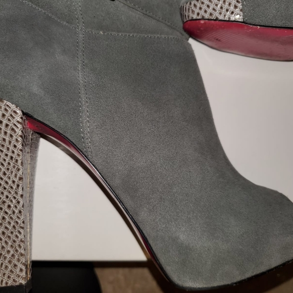 Paris Hilton Genuine suede leather boots - Picture 8 of 13